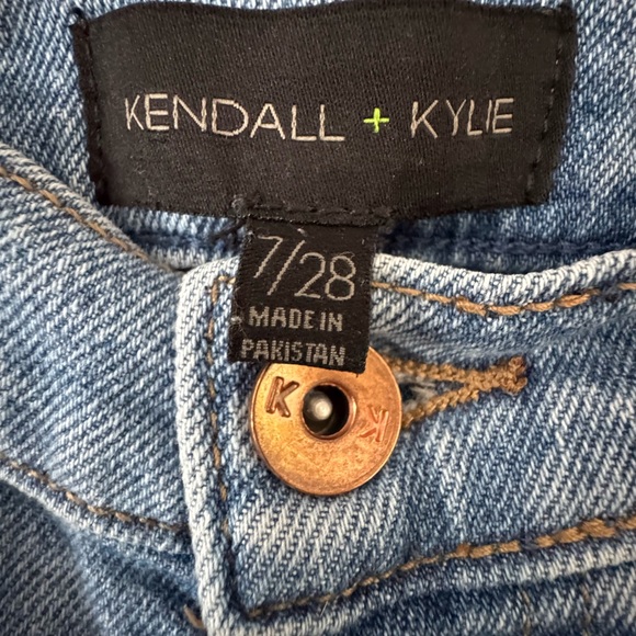 Kendall & Kylie The Icon High Rise Straight Jeans - Picture 4 of 7